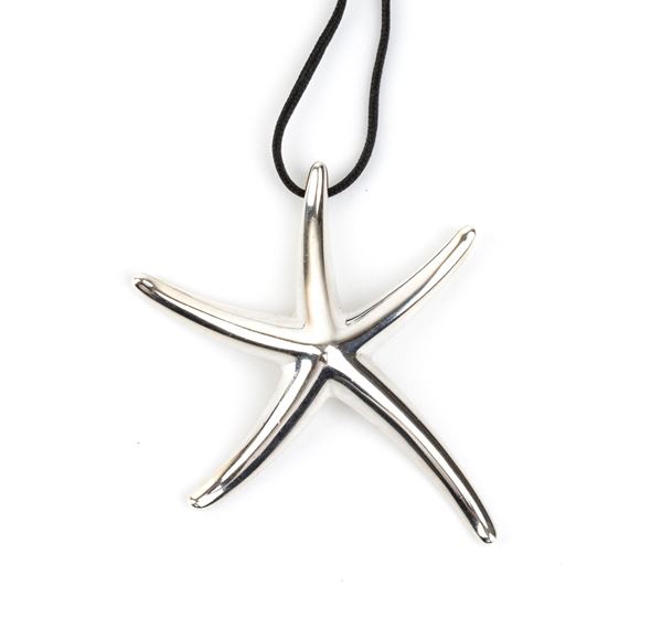 TIFFANY & Co: silver starfish pendant