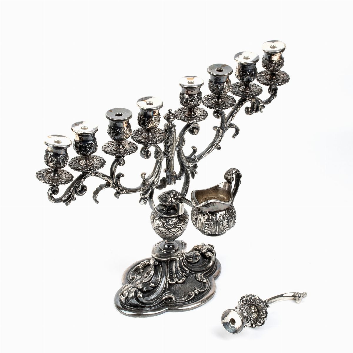 Hanukkiah Italiano in Argento - Argentiere Mario Valle' Milano, Rivenditore Fornari Roma