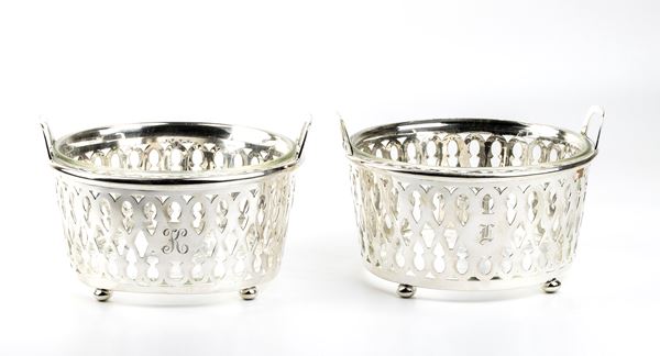 A pair of American sterling silver baskets - early 20th century, mark of TIFFANY & Co.
