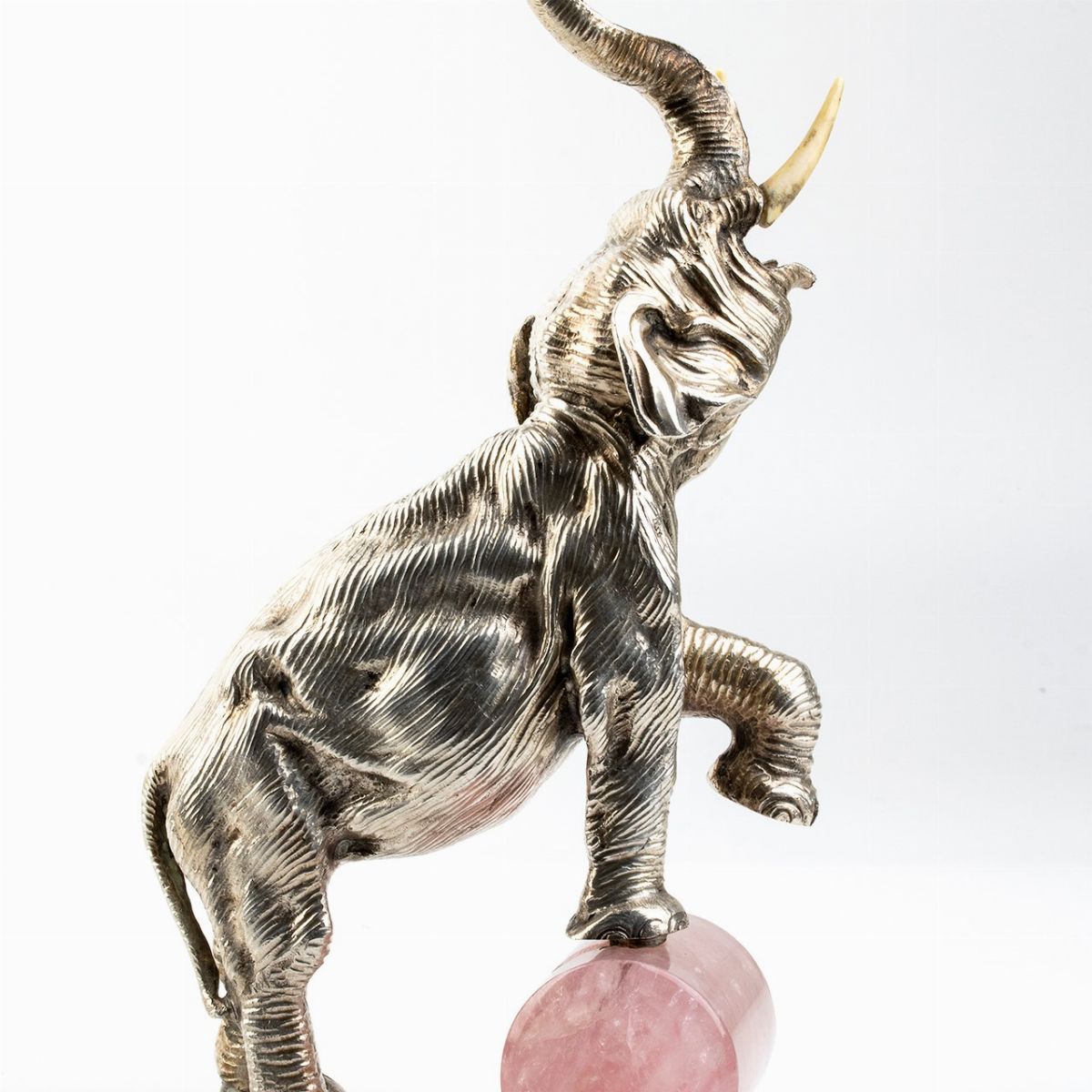 Scultura Italiana in Argento e Quarzo Rosa - Argentiere Eredi Mazzetti di Pandini o Gavirati Egid...
