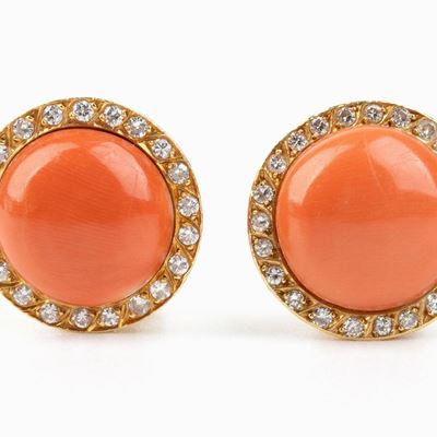 Orecchini in Oro Giallo, Corallo Cerasuolo e Diamanti