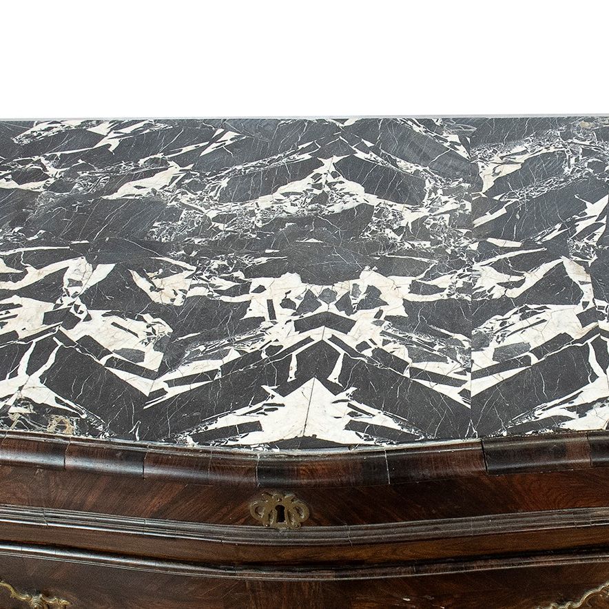 Cassettone in Palissandro - Sicilia, XVIII Secolo