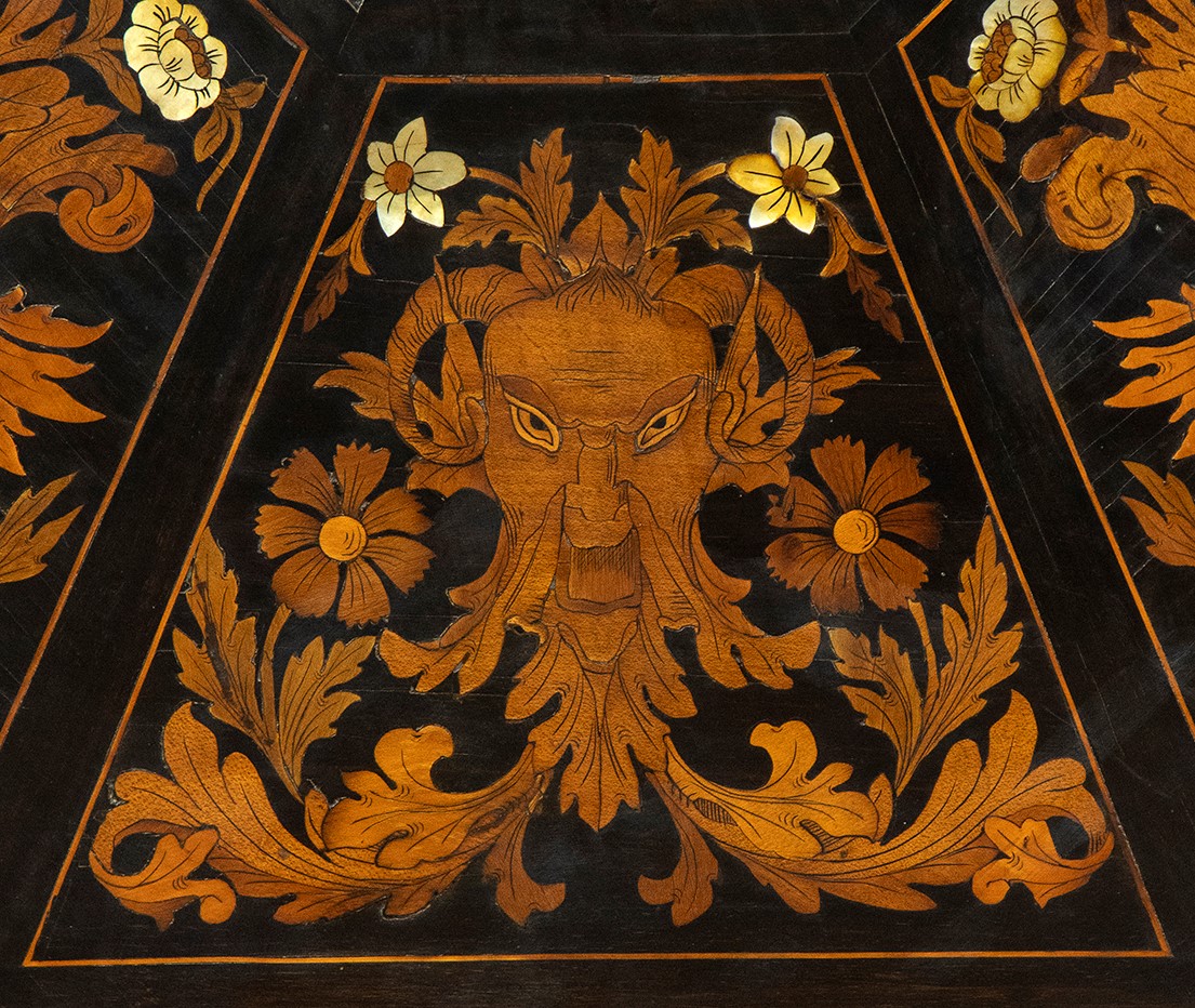 Tavolo Ottagonale Intarsiato - Toscana, XIX Secolo, Ambito Falcini