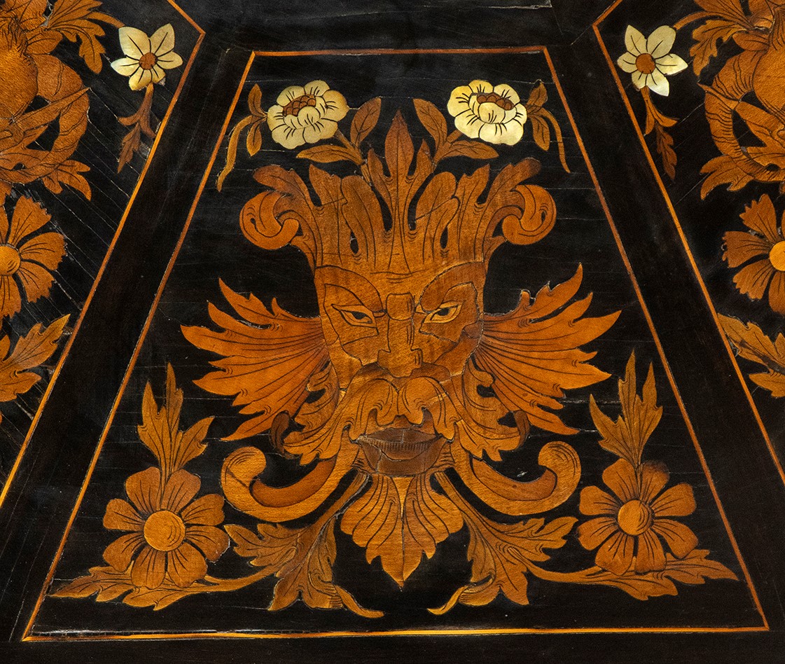 Tavolo Ottagonale Intarsiato - Toscana, XIX Secolo, Ambito Falcini