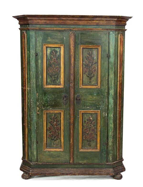 Lacquered and painted wardrobe - Tyrol, 18th century