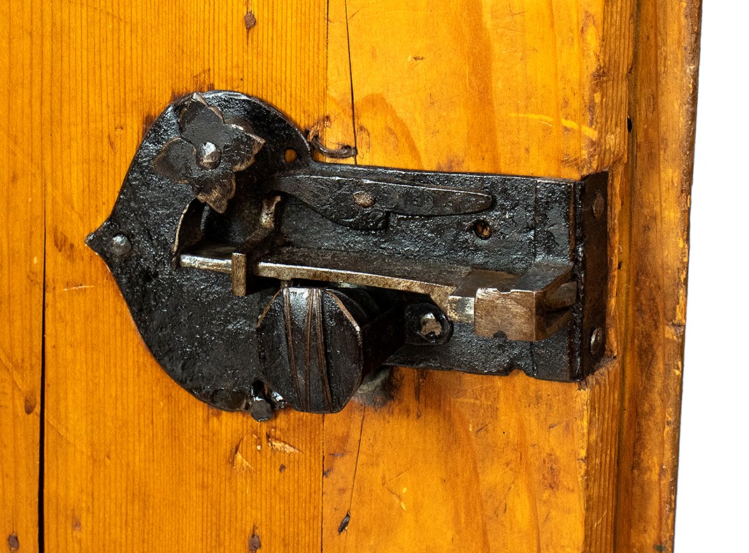 Armadio Laccato e Dipinto - Tirolo, XVIII Secolo
