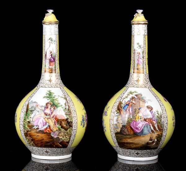 Coppia di vasi con coperchio in porcellana - Germania, XIX secolo