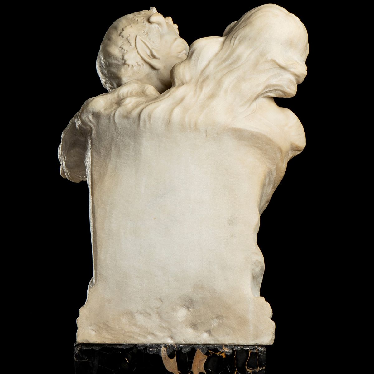 Scultura in Marmo Statuario e Portoro Raffigurante Pan e Selene - Italia, XIX Secolo