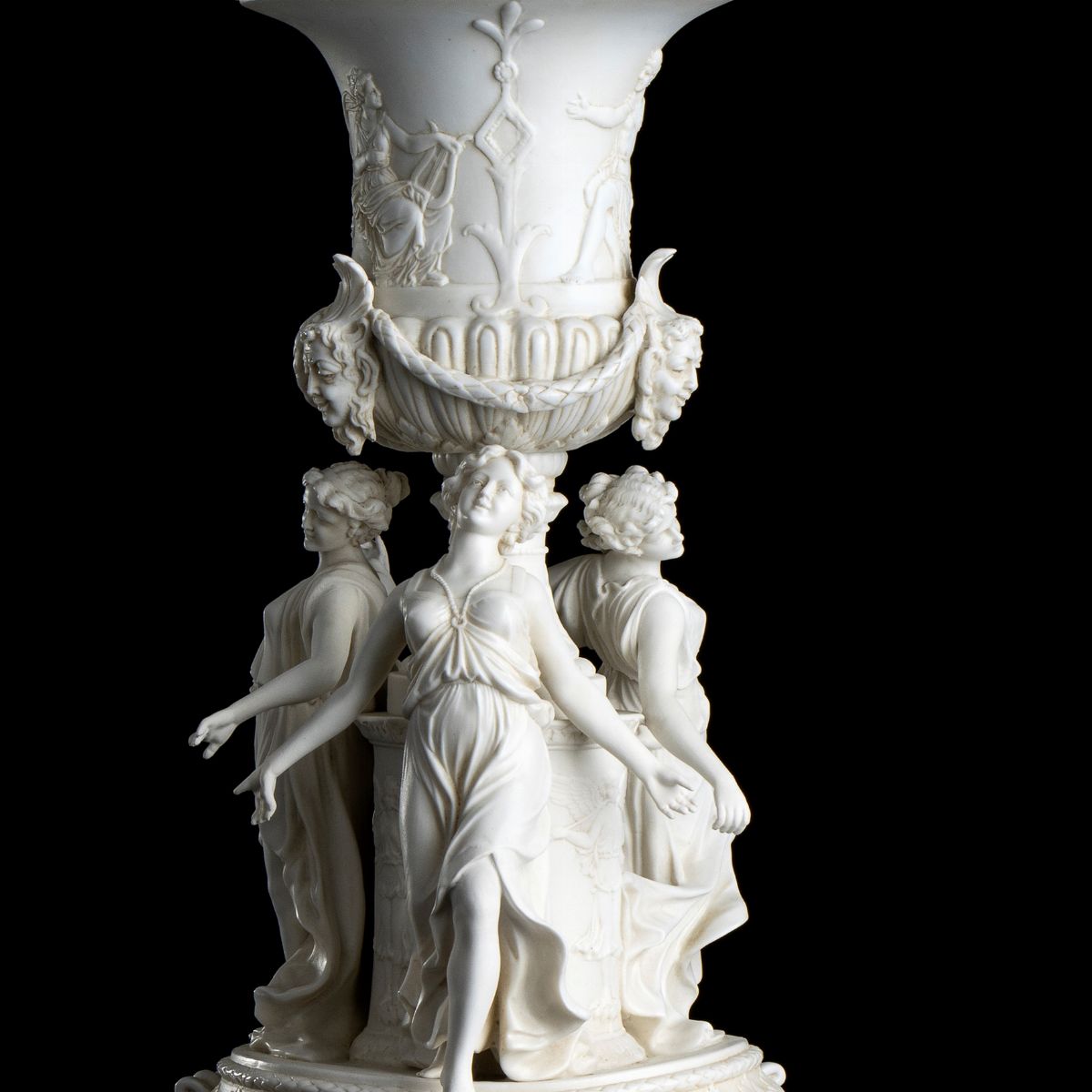 Coppia di Coppe con Coperchio Napoleone III in Porcellana Biscuit - Francia, XIX Secolo