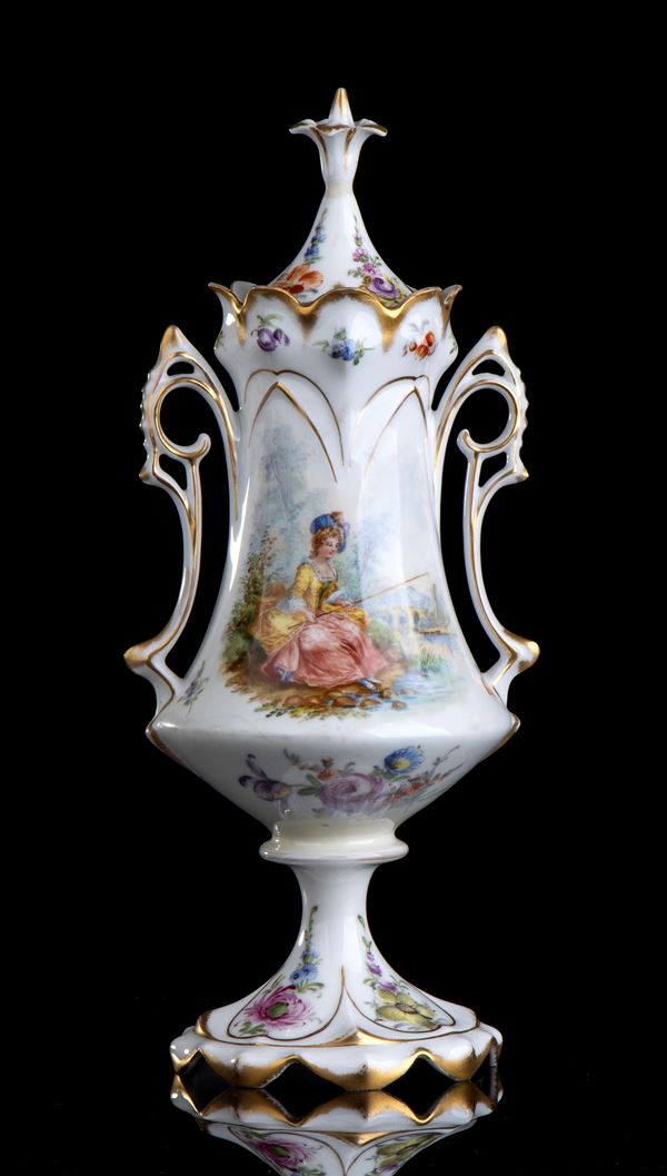 Vaso con coperchio in porcellana di DRESDA - metà XIX secolo