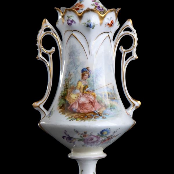 DRESDA porcelain lidded vase - mid-19th century