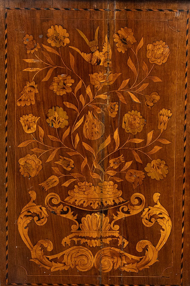 Vetrina con Cassettiera Intarsiata - Olanda, XVIII Secolo