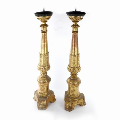 Coppia di Torcieri in Legno Dorato