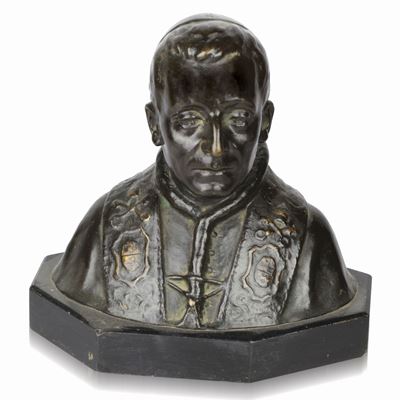 Due Oggetti Commemorativi del Pontificato di Papa Benedetto XV (1914-1922)