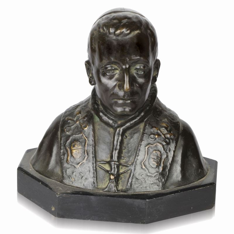 Due Oggetti Commemorativi del Pontificato di Papa Benedetto XV (1914-1922)