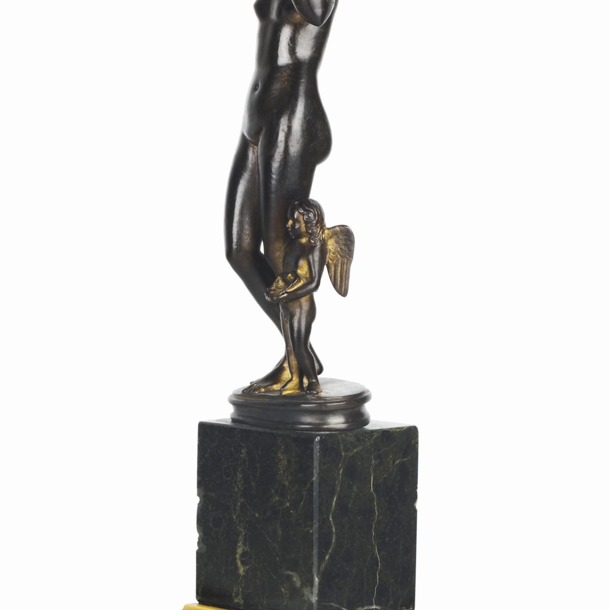 Venere Anadiomene con Cupido