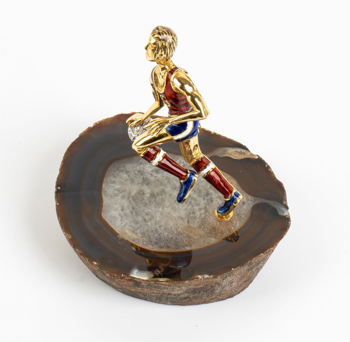 DAMIANI: spilla in oro, diamanti e smalti raffigurante giocatore di pallacanestro