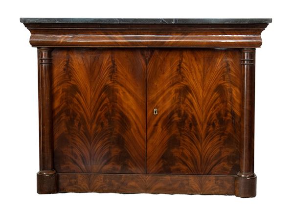 French Transition mahogany feather chest of drawers - early 19th century