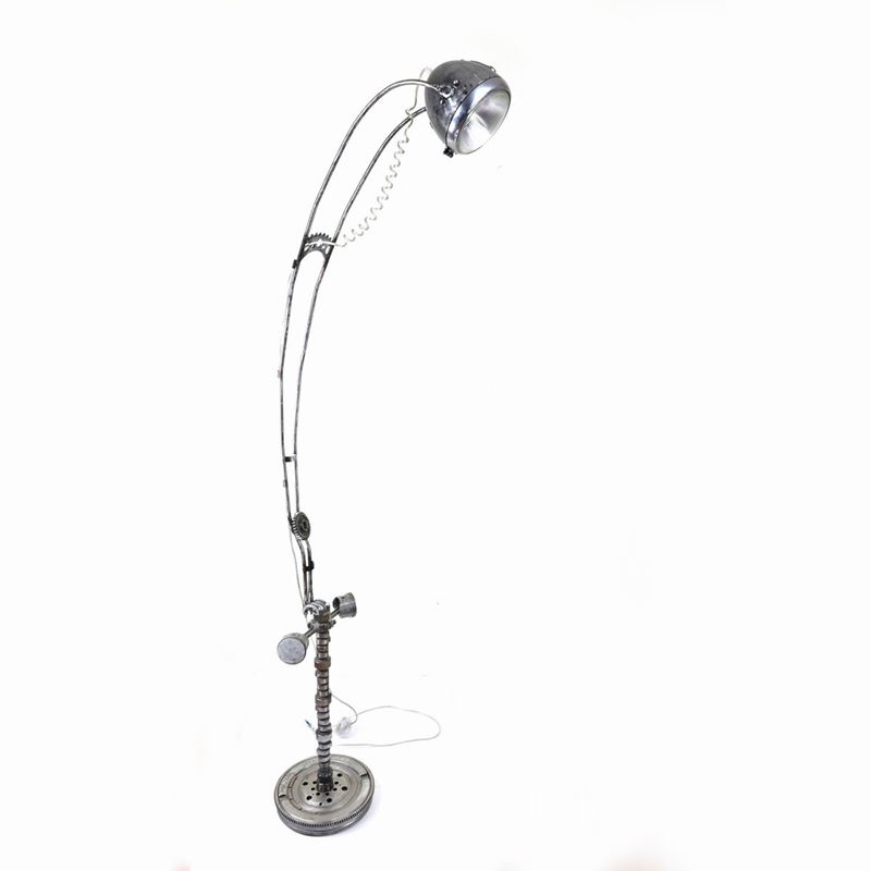 Piantana in Metallo Design Contemporaneo