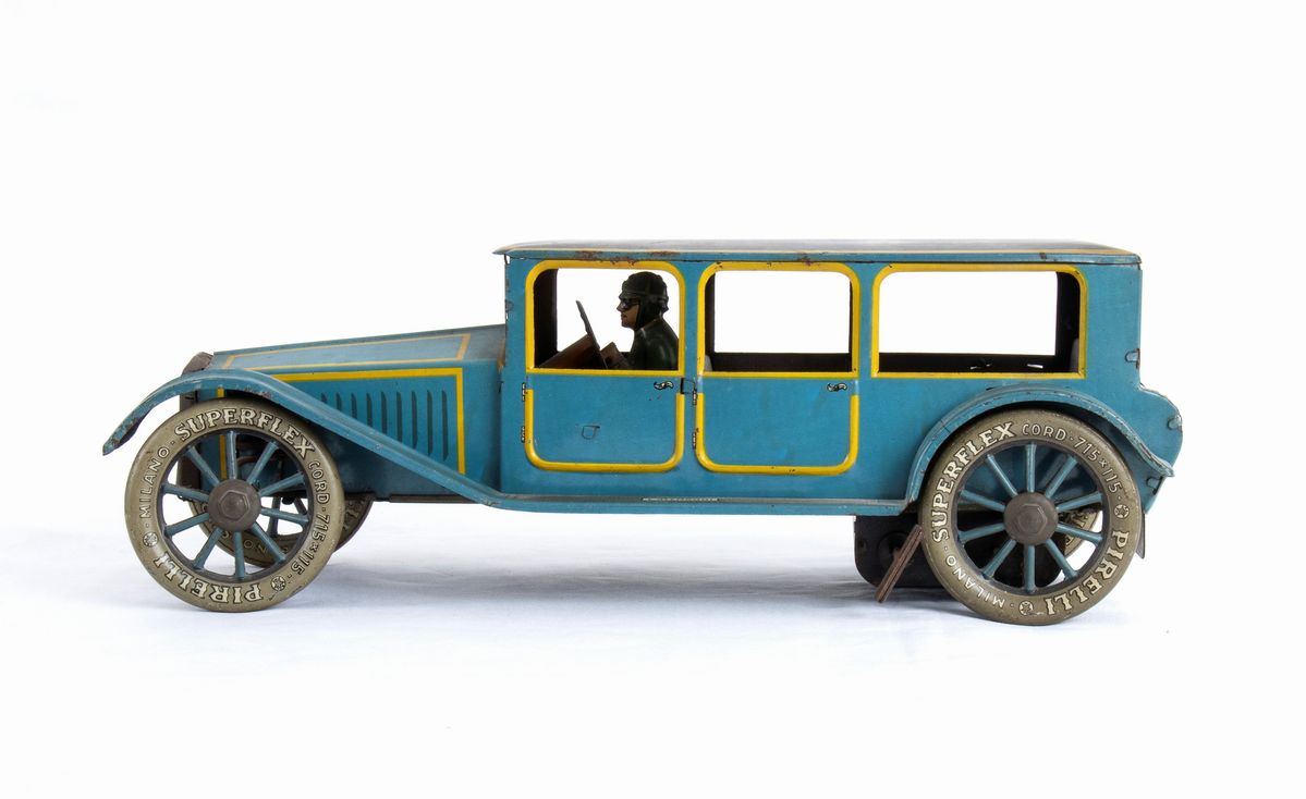 Alemanni, Auto Limousine 6 Luci Gigante