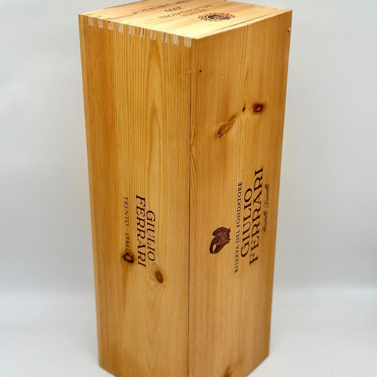 Fratelli Lunelli Ferrari, Giulio Ferrari Riserva del Fondatore Metodo Classico Trentodoc 2000