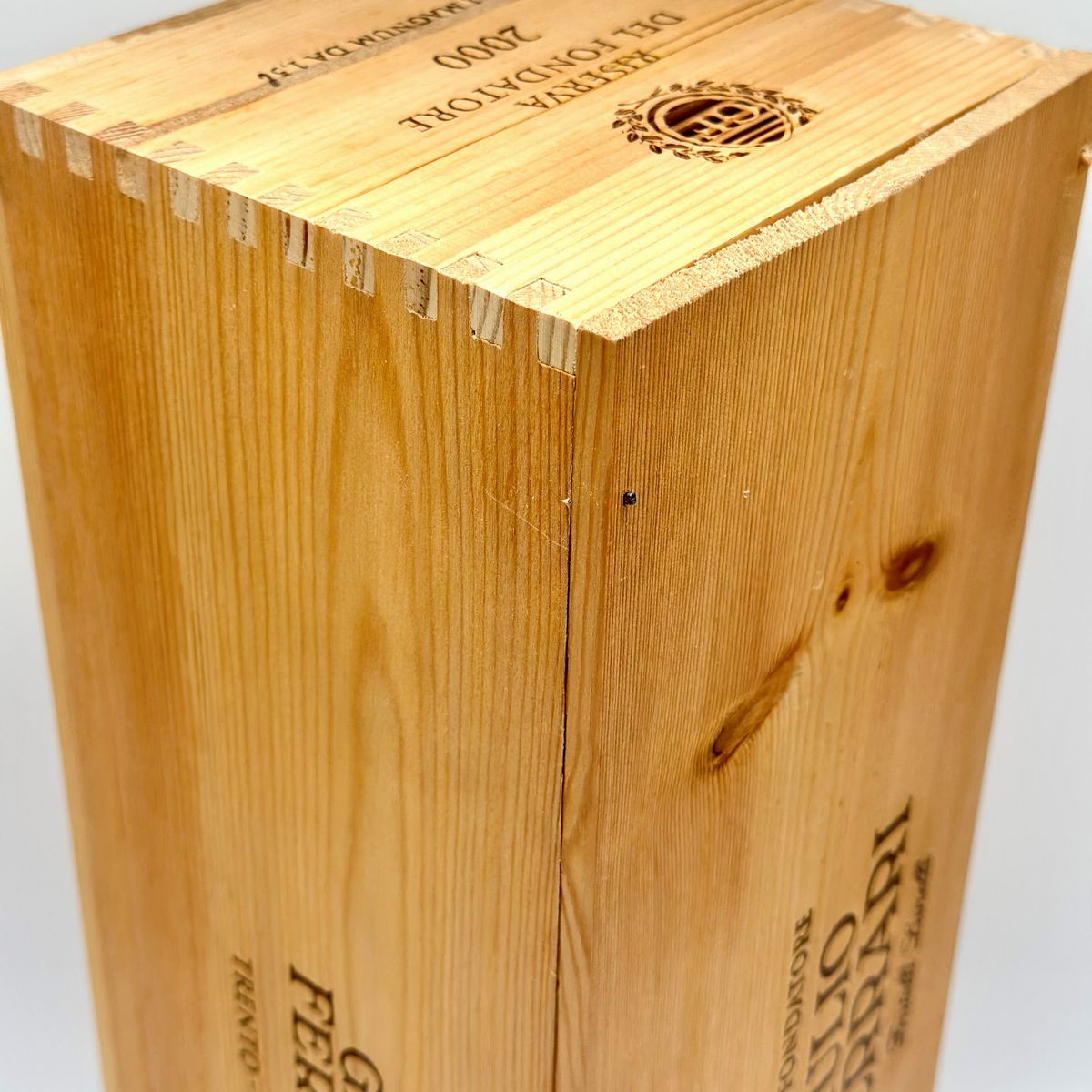 Fratelli Lunelli Ferrari, Giulio Ferrari Riserva del Fondatore Metodo Classico Trentodoc 2000