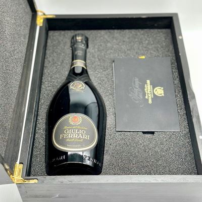 Fratelli Lunelli Ferrari, Giulio Ferrari Riserva del Fondatore Collezione Metodo Classico Trentod...