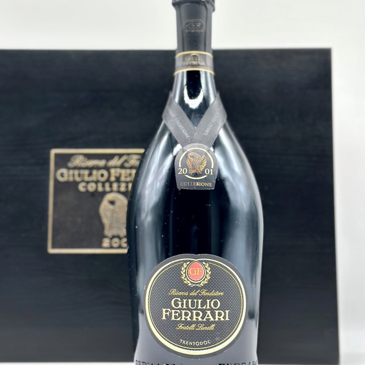 Fratelli Lunelli Ferrari, Giulio Ferrari Riserva del Fondatore Collezione Metodo Classico Trentod...