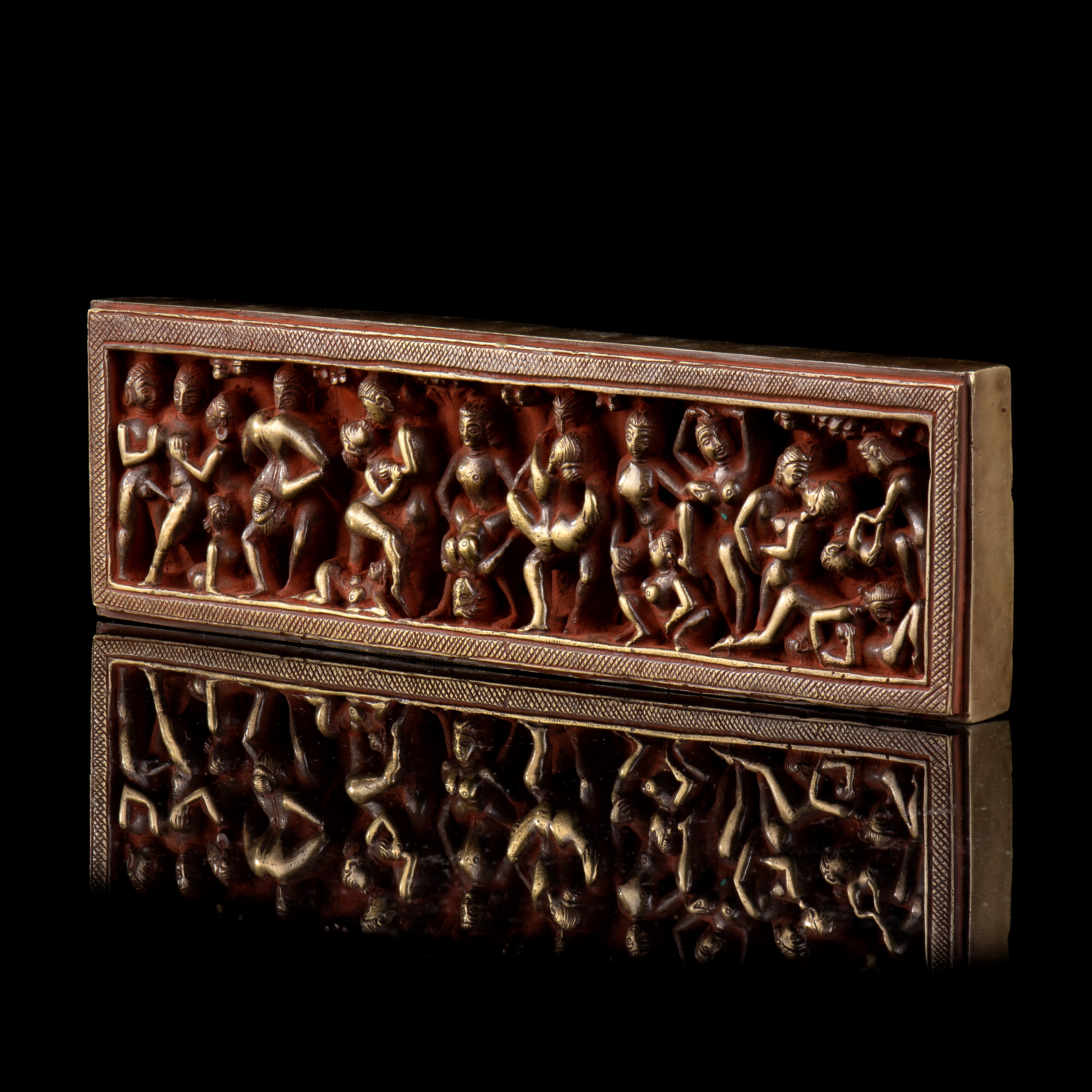 PLACCA IN METALLO LACCATO CON SCENE EROTICHE