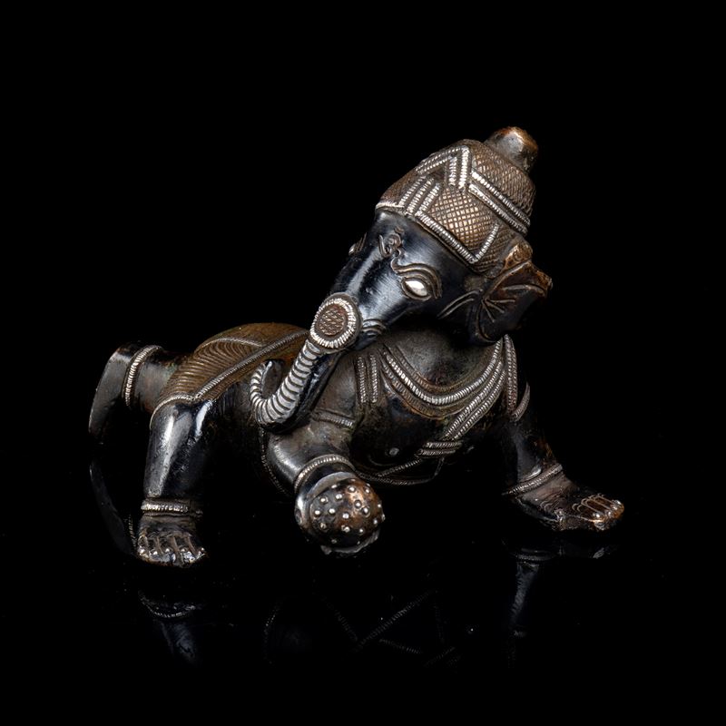SCULTURA CON GANESHA IN BRONZO AGEMINATO IN ARGENTO