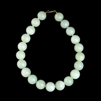 Collana con Sfere in Pietra Verde