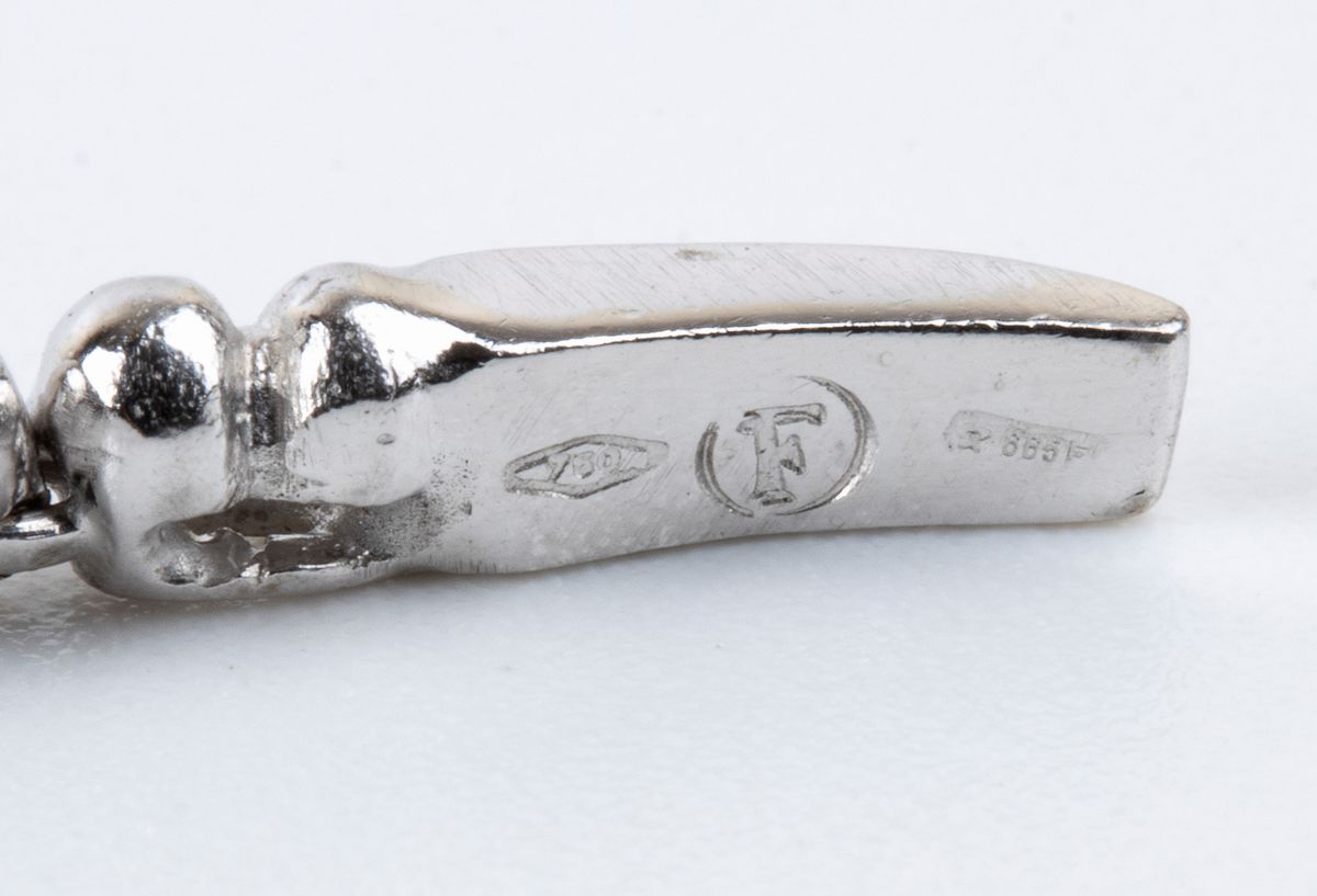 Girocollo saliscendi in oro con corindoni rosa