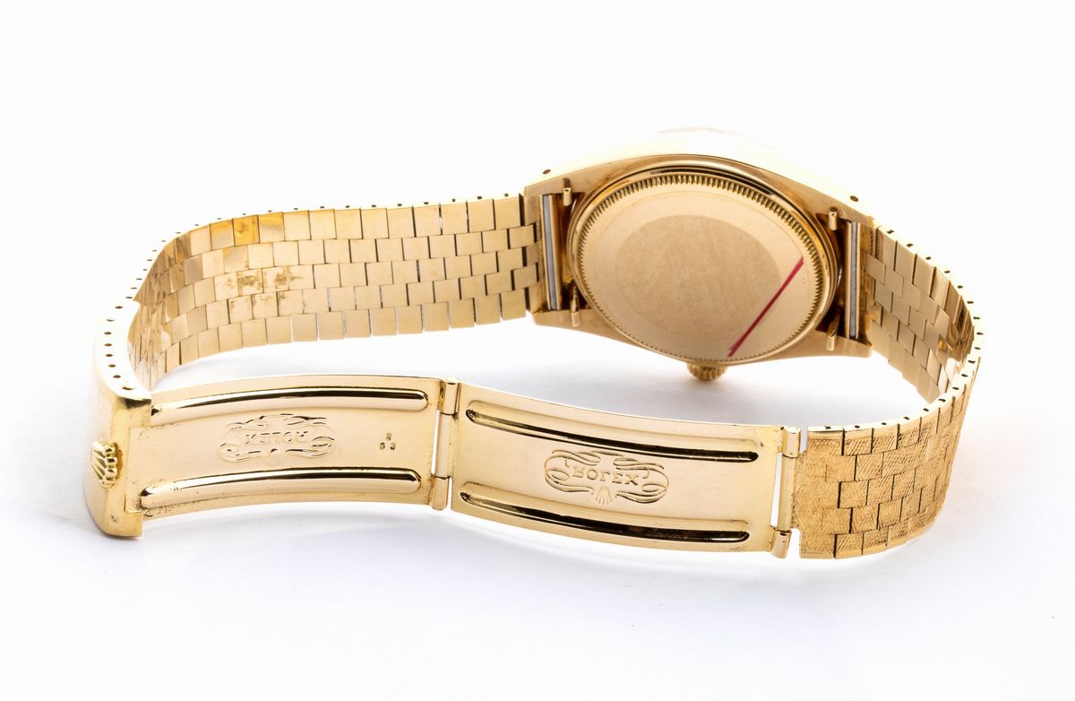 Rolex Date: Raro Orologio da Polso in Oro 18k Serie Corteccia Ref. 1502, 1963