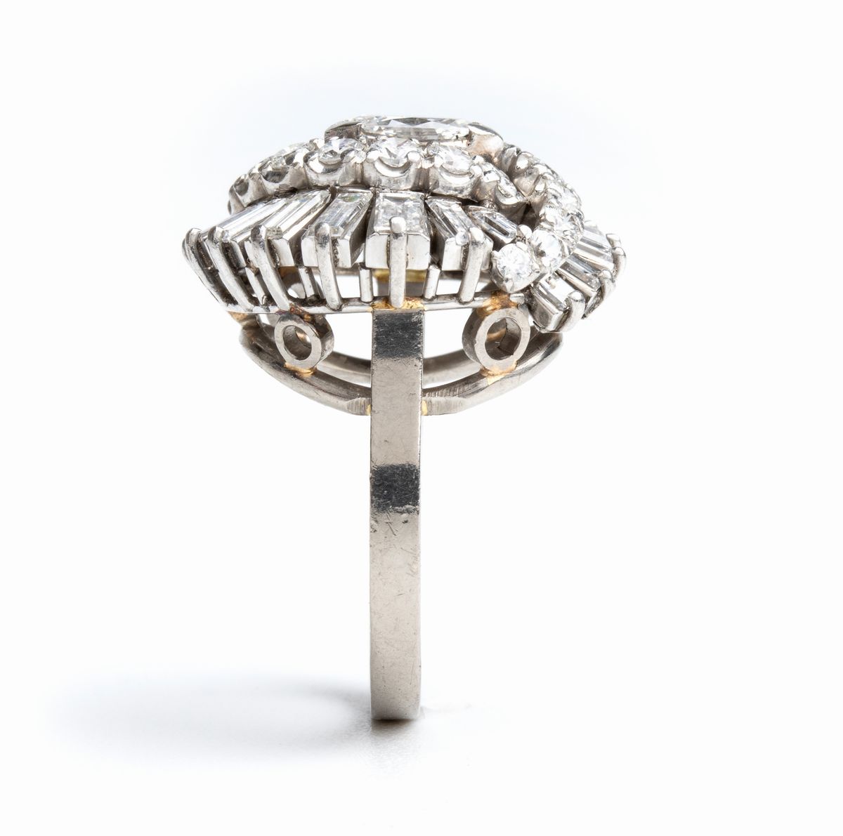 Anello in oro e diamanti