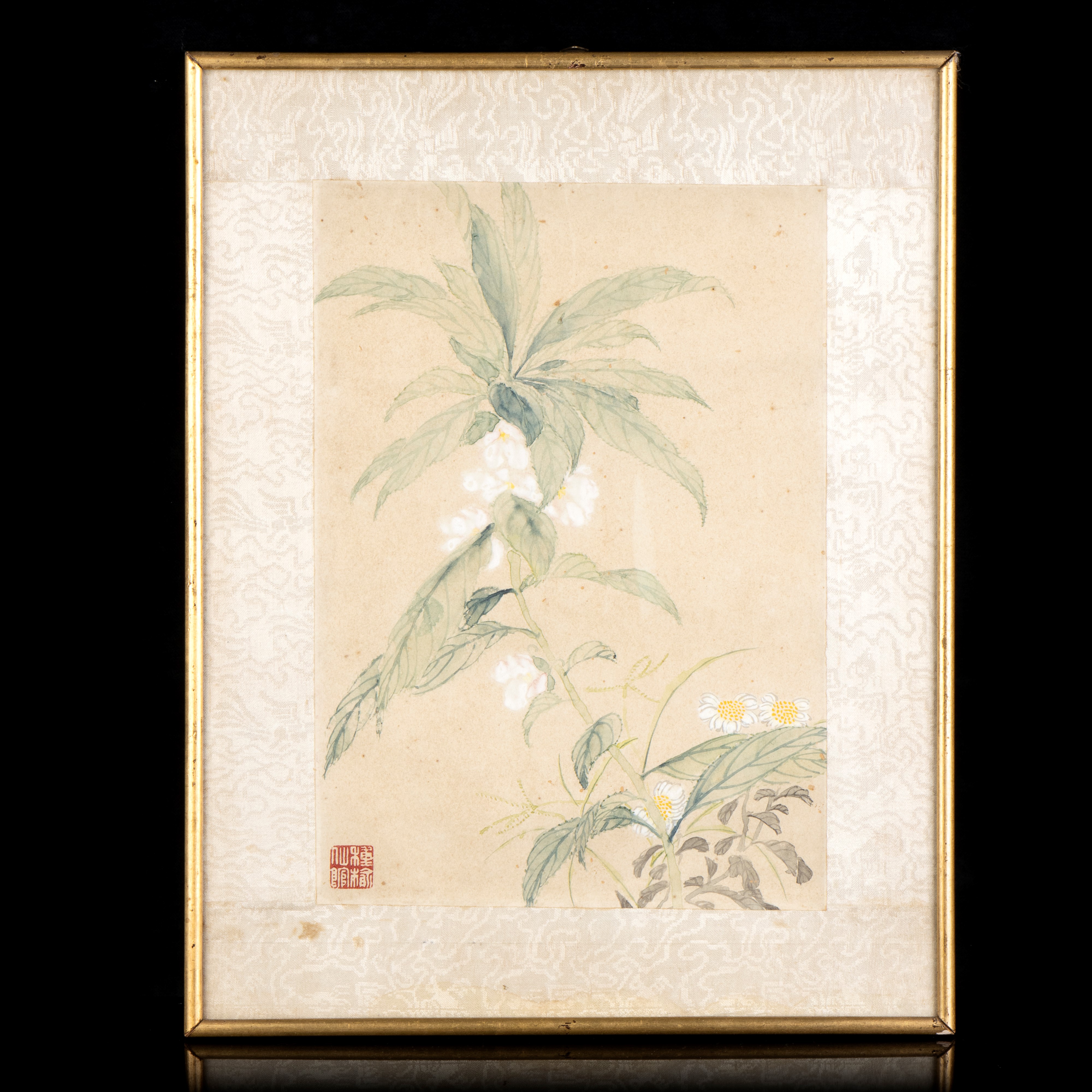 TRE DIPINTI A INCHIOSTRO E COLORI SU SETA CON COMPOSIZIONI FLOREALI