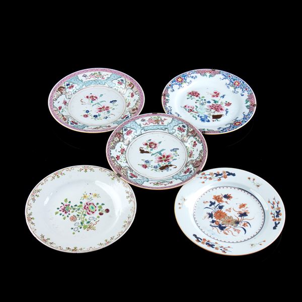 FIVE POLYCHROME ENAMELLED PORCELAIN DISHES