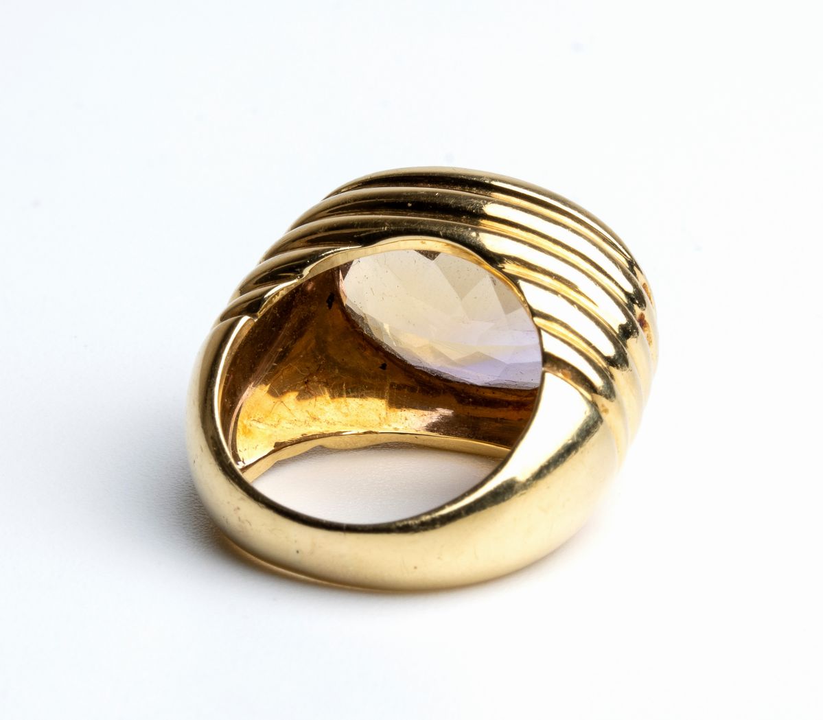 Anello in Oro con Pietra Rosa