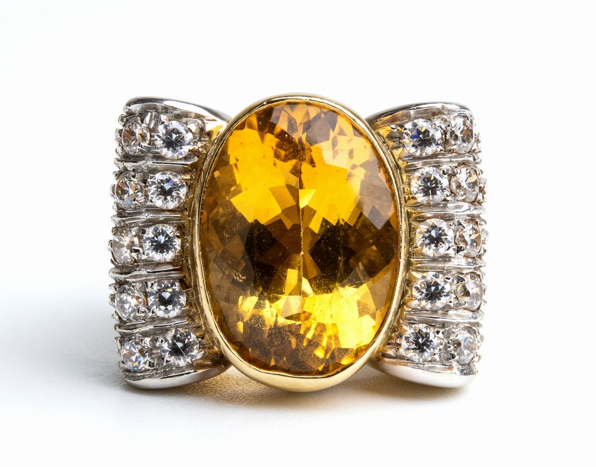 Anello in Oro con Quarzo Giallo