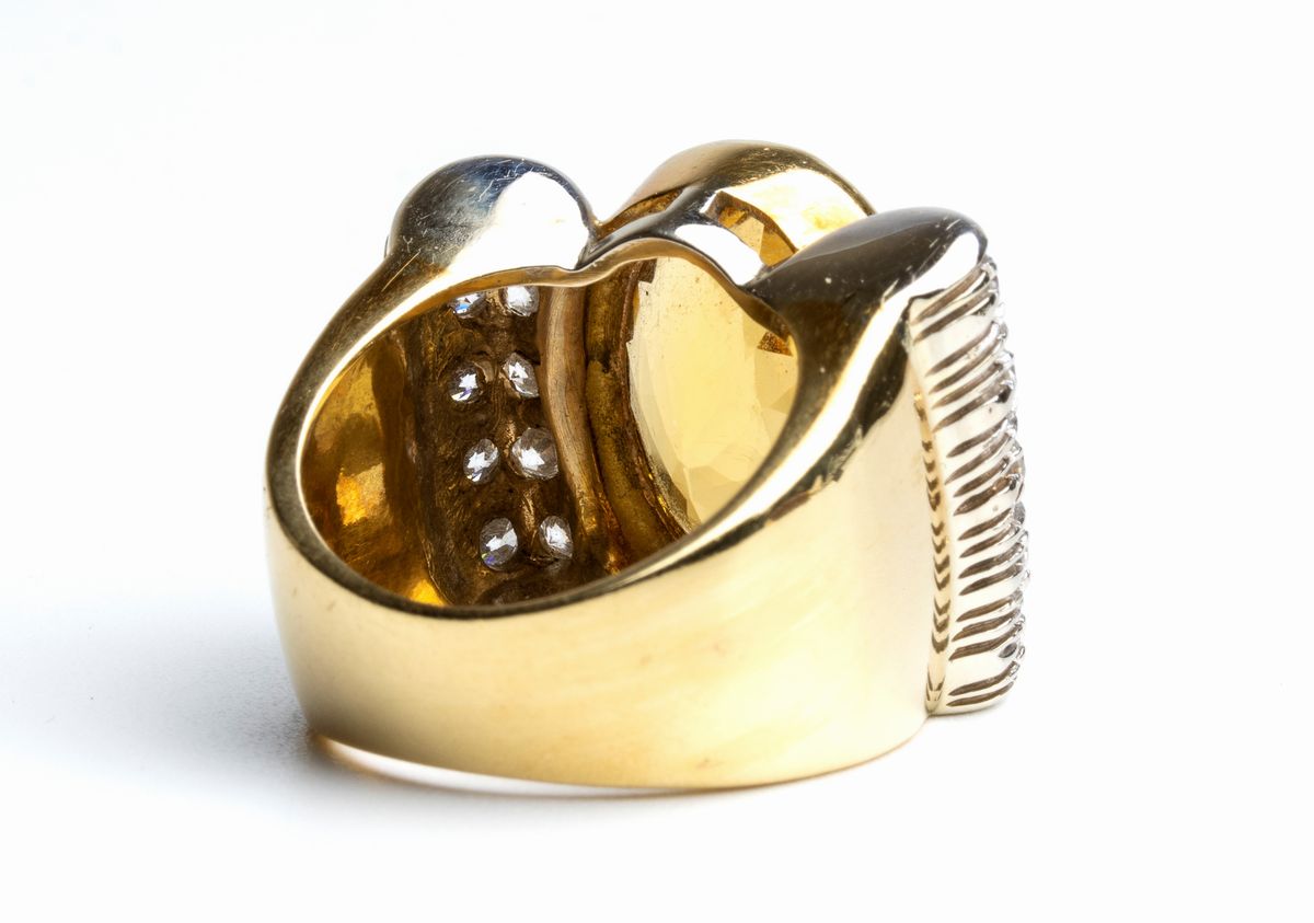 Anello in Oro con Quarzo Giallo