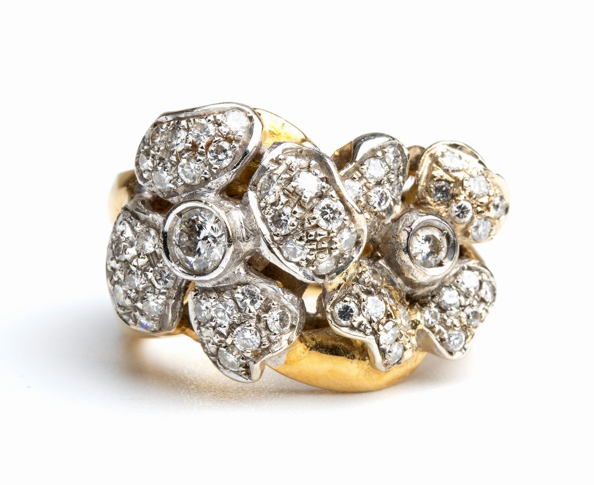 Anello in Oro e Diamanti