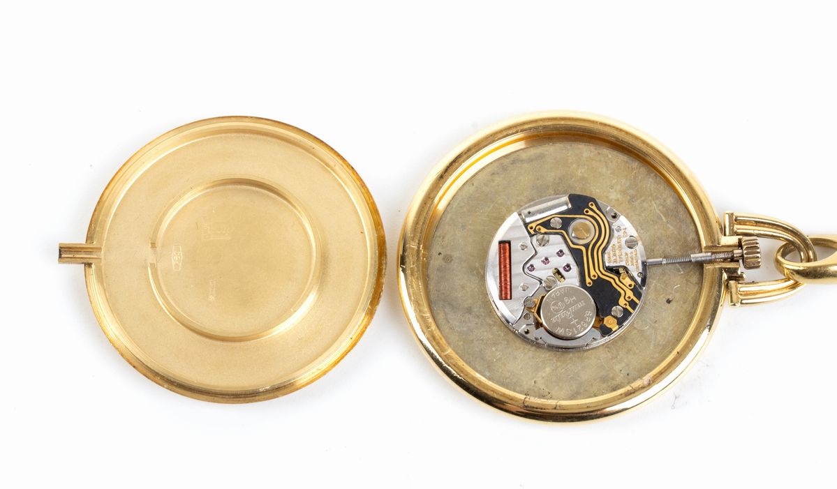 Universal: Orologio da Tasca con Catena in Oro 18k