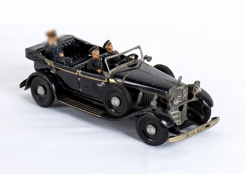 Tipp & Co , Mercedes Benz Nera di Hitler