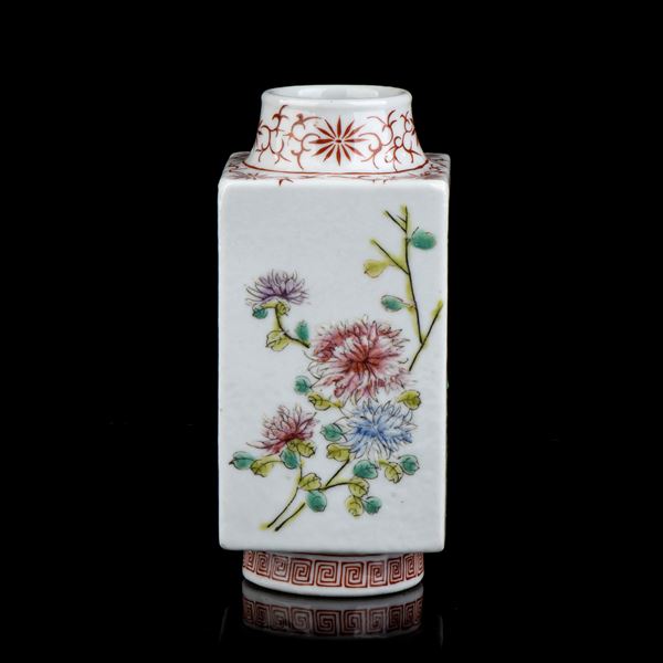 A POLYCHROME ENAMELLED PORCELAIN SQUARE SECTION VASE