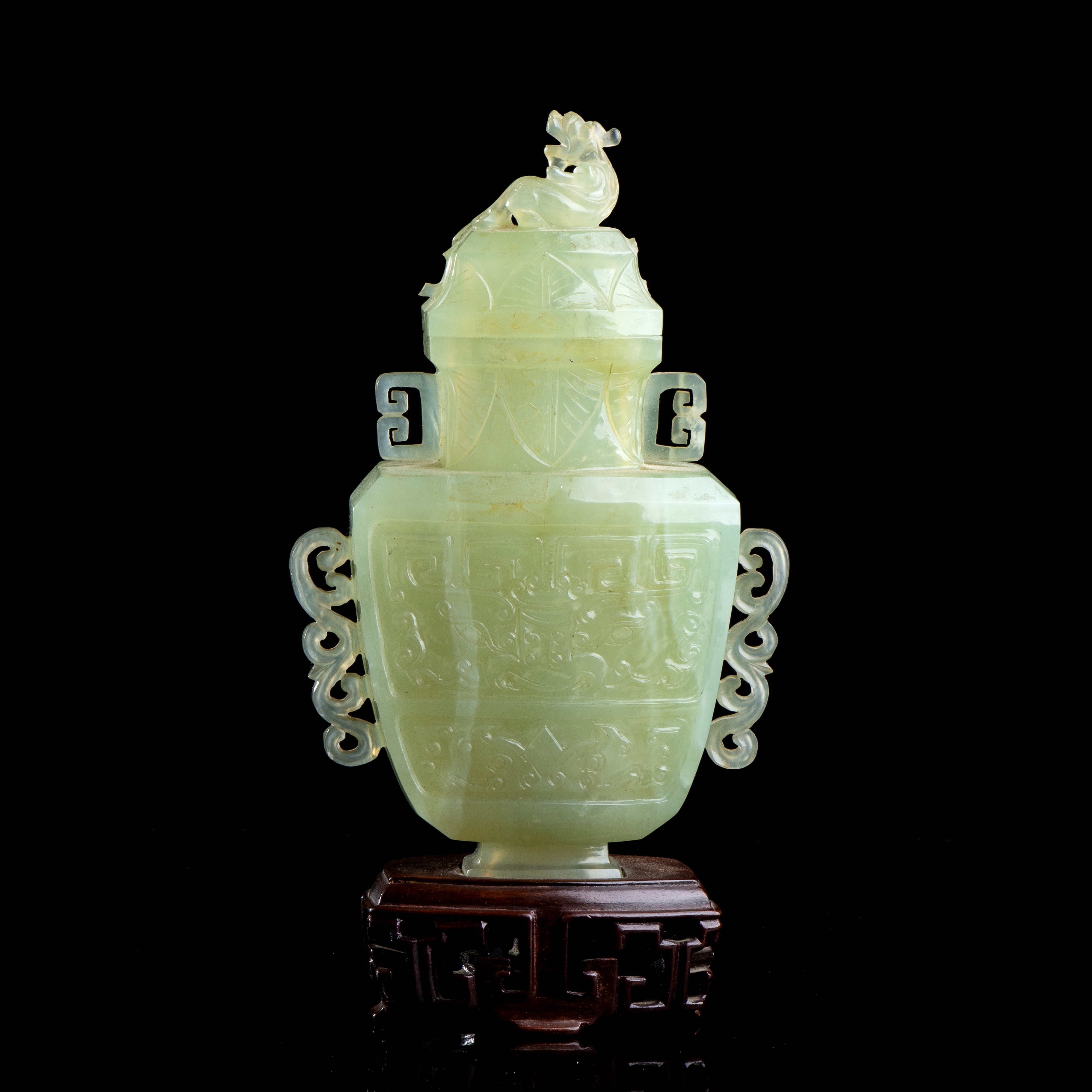 Vaso con Coperchio in Pietra Verde