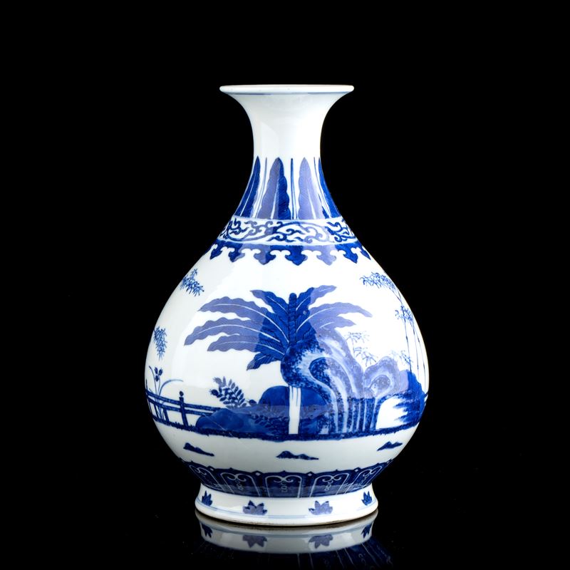 Vaso a Bottiglia in Porcellana 'bianco e Blu'