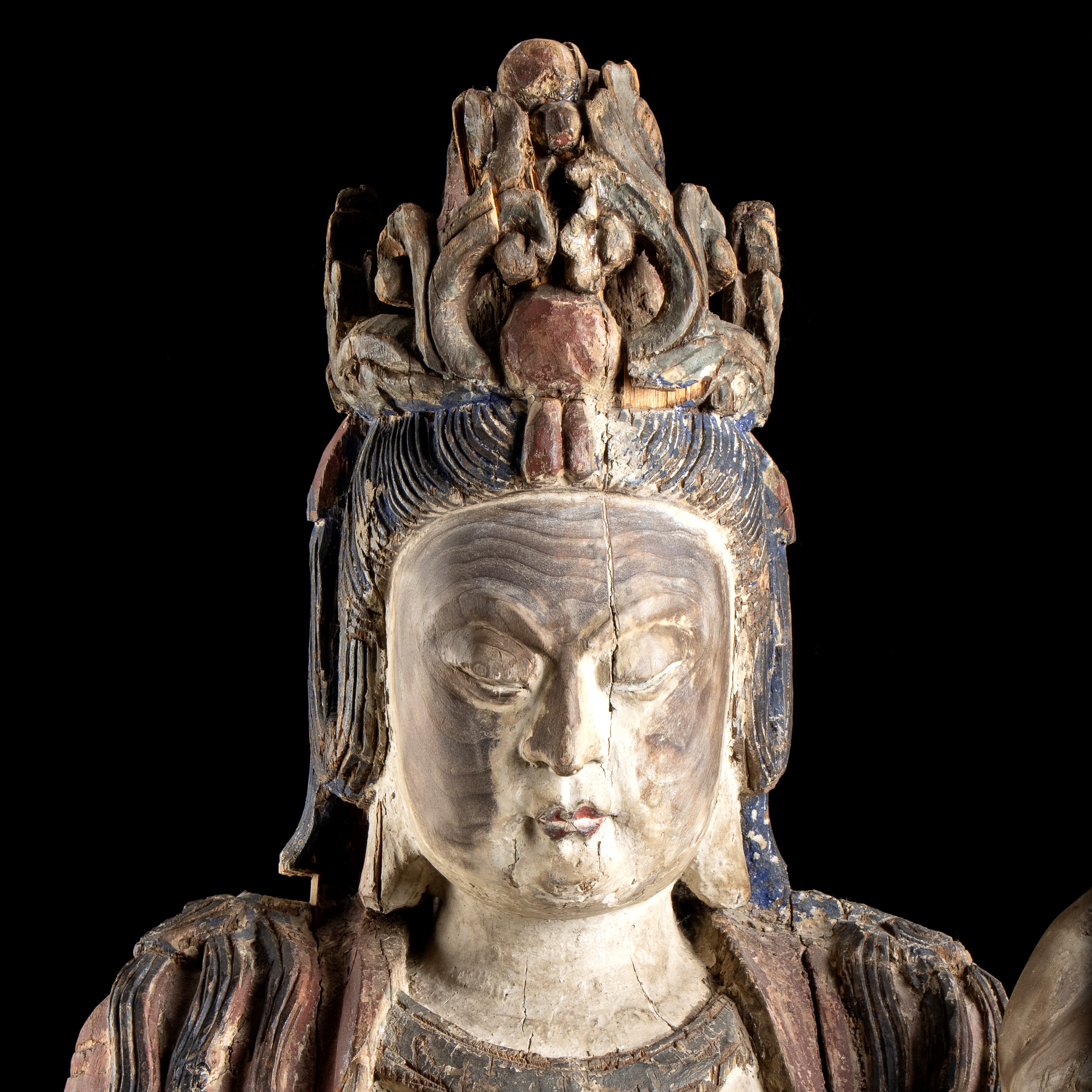 Grande Guanyin in Legno Dipinto