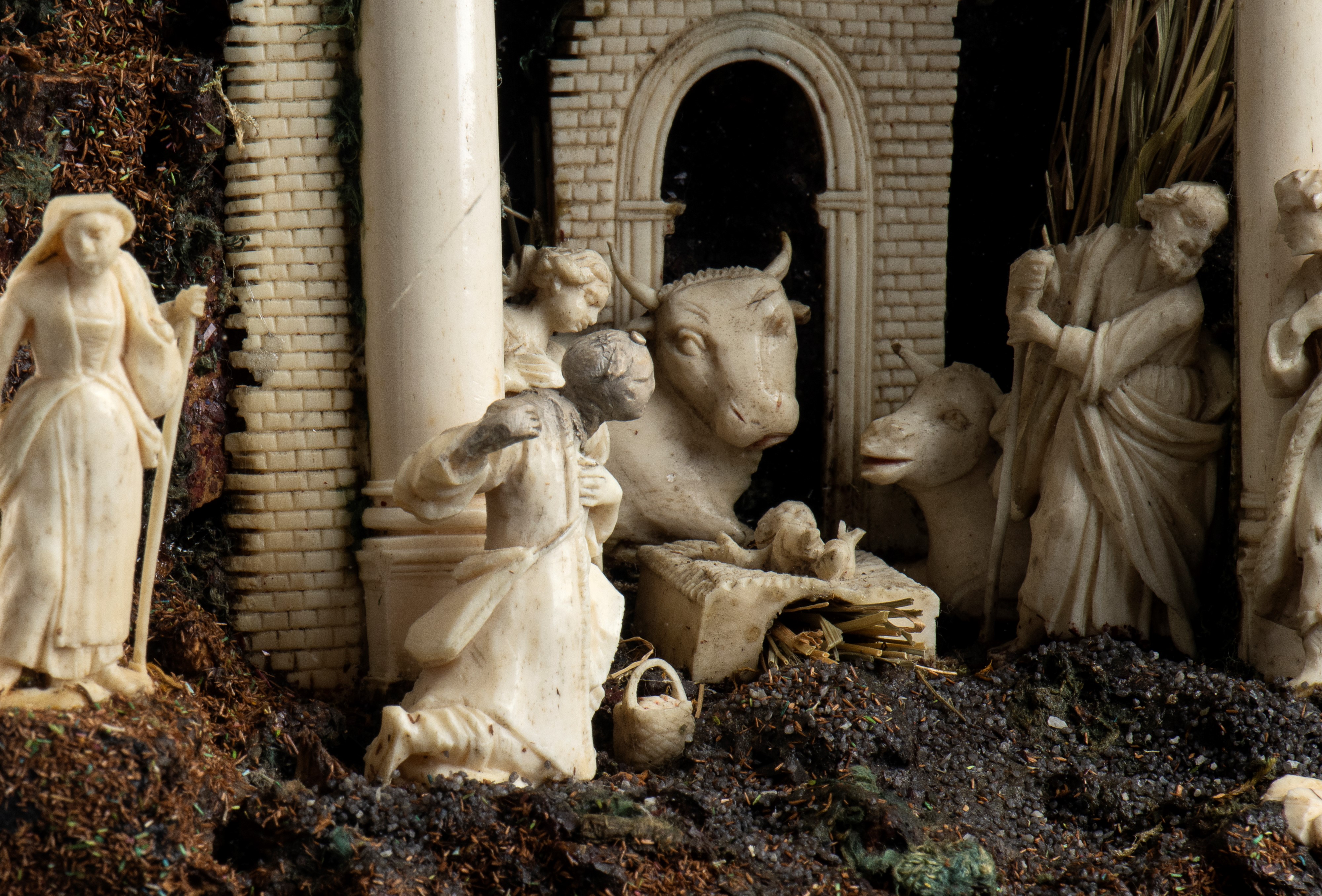 Andrea Tipa - Presepe Italiano in Avorio, Osso e Tartaruga