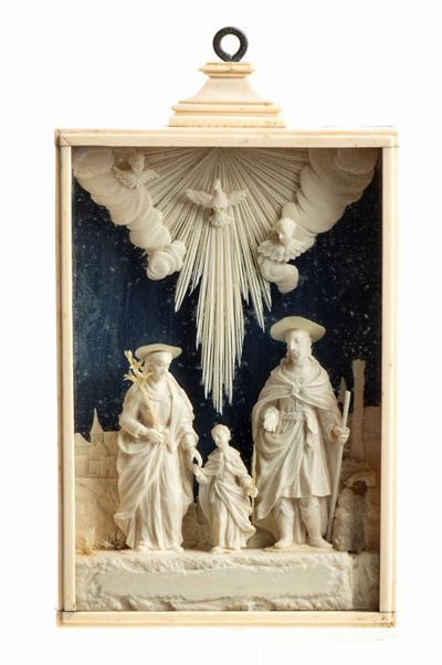 Gruppo in Osso Scolpito Raffigurante Sacra Famiglia