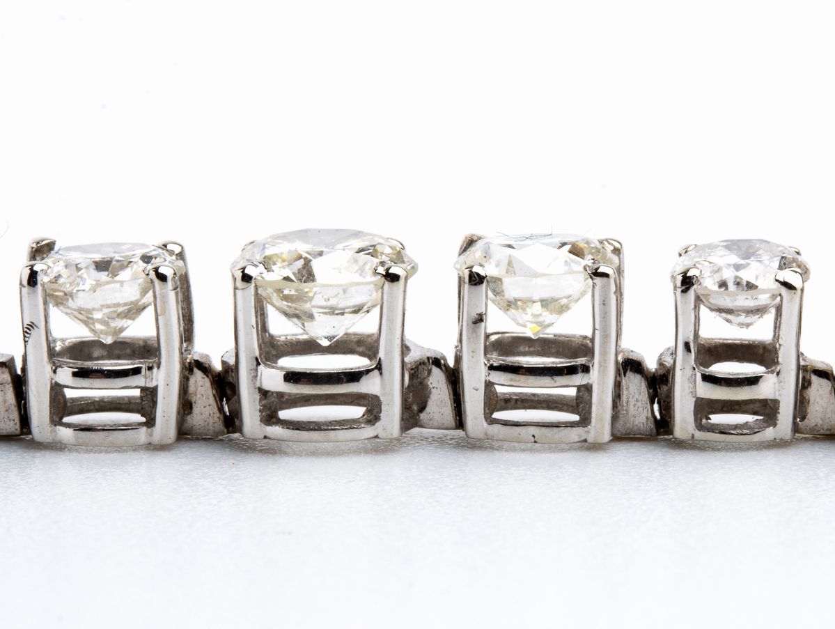 Bracciale tennis in oro con diamanti