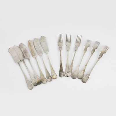 Servizio da Pesce con 6 Forchette e 6 Coltelli in Metallo Argentato